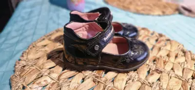 Zapatos Bubblegummers negros para niñas - miniatura 2