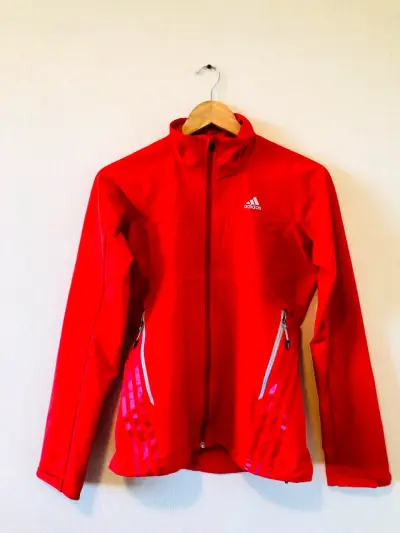 Chaqueta roja Adidas deportiva - miniatura 1