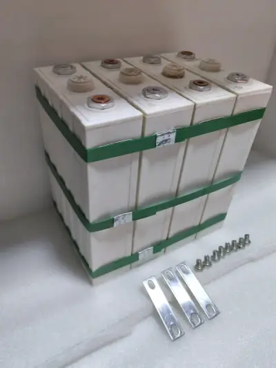 Conjunto de baterías industriales Lifepo4 (200A) - miniatura 6