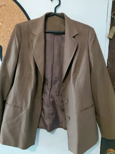 Traje de dos piezas marrón - miniatura 2