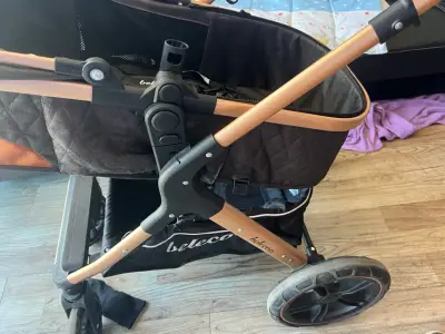 Coche con Silla de auto para bebé gris - miniatura 3