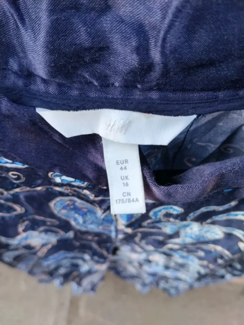 Pantalón estampado azul y blanco - 3