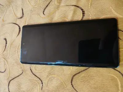 Teléfono inteligente negro - miniatura 1