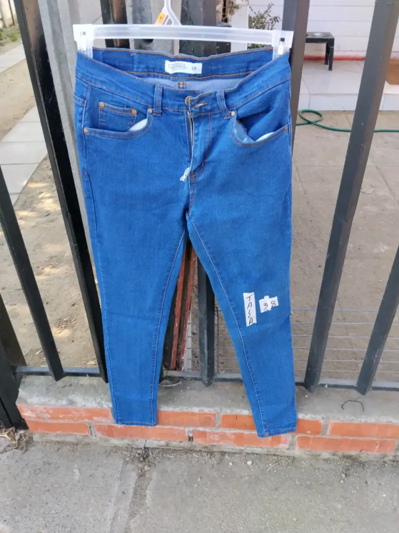 Jeans azul talla 38 - 1