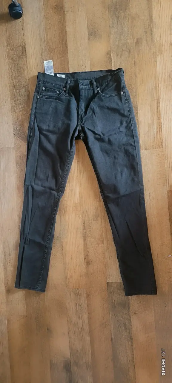 Jeans Levi's oscuros originales - 3