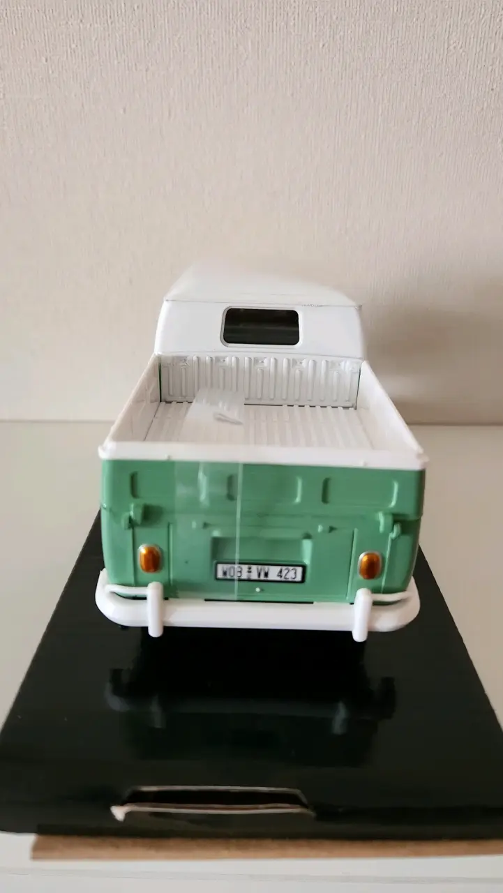 Volkswagen doble pickup escala 1:24 - 4