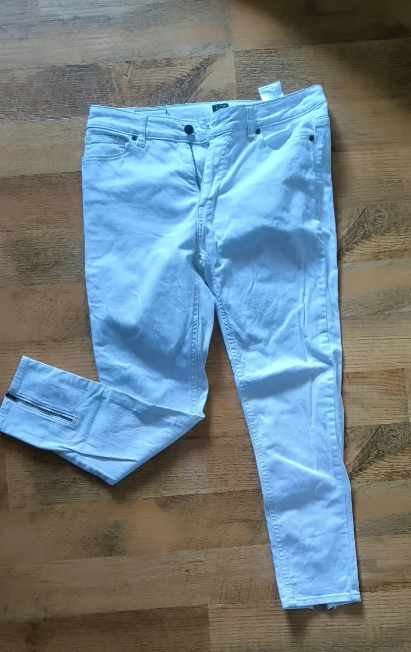 Jeans blancos con cierres - 3