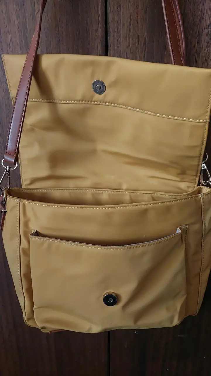 Cartera bandolera amarilla - 3