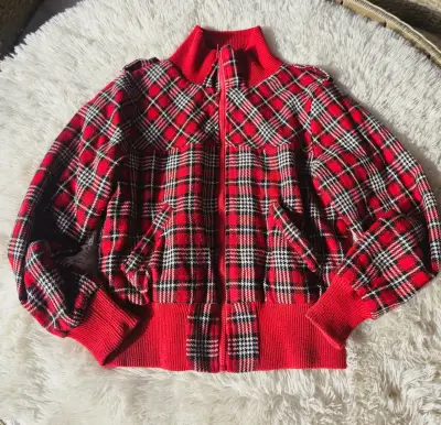 Chaqueta de cuadros rojos - miniatura 2