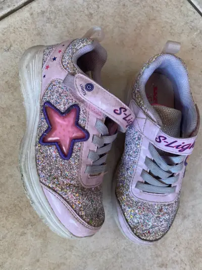 Zapatillas brillantes infantiles - miniatura 2