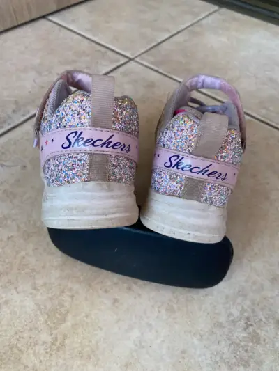 Zapatillas brillantes infantiles - miniatura 3