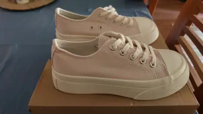 Zapatillas casual rosado claro número 35 - miniatura 1