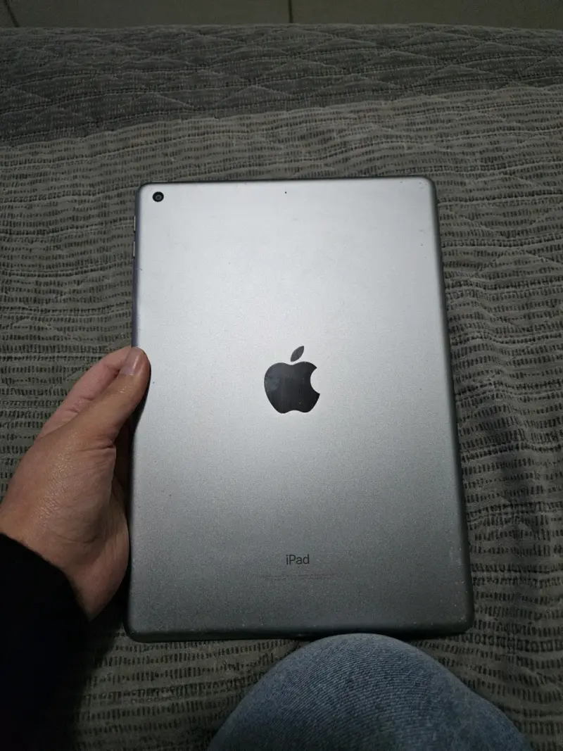 Ipad 6th generación 32gb - 3