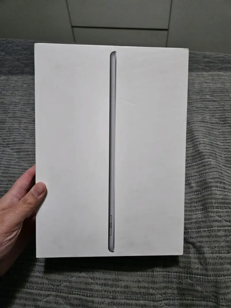 Ipad 6th generación 32gb - 4