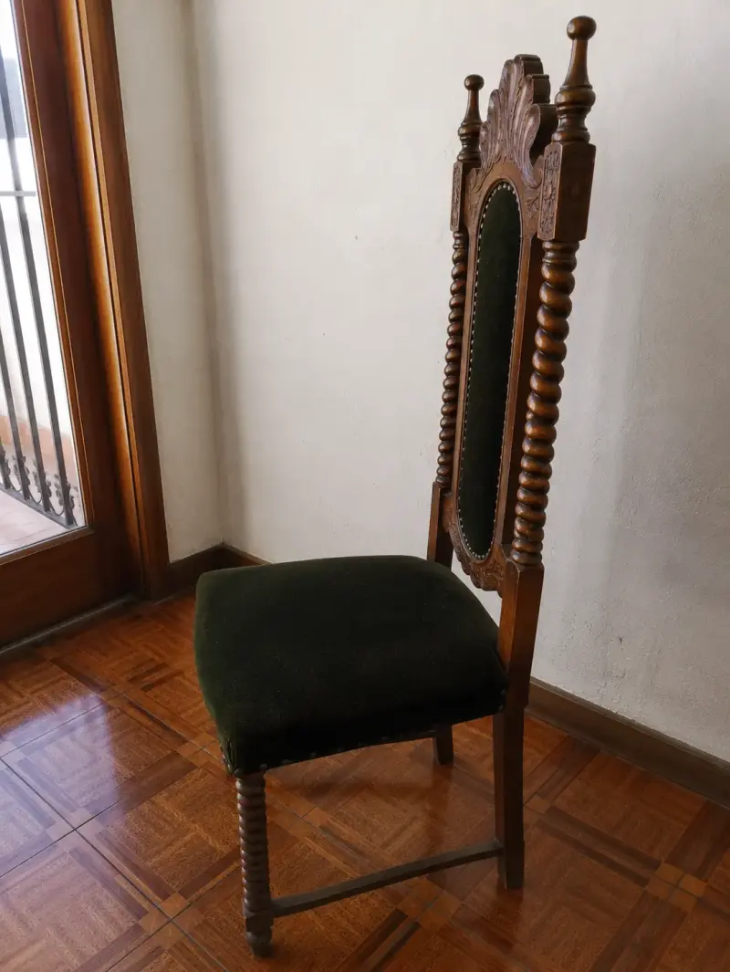 6 Sillas de madera tallada - 1