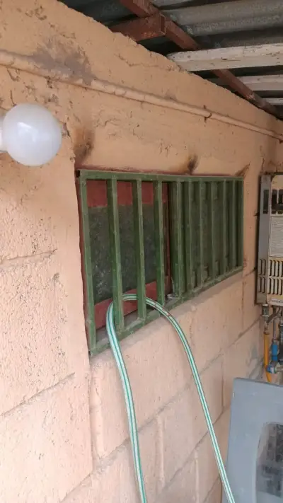 Vendo casa buen sector - miniatura 3
