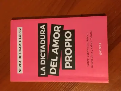 Libro 'La dictadura del amor propio' - miniatura 1