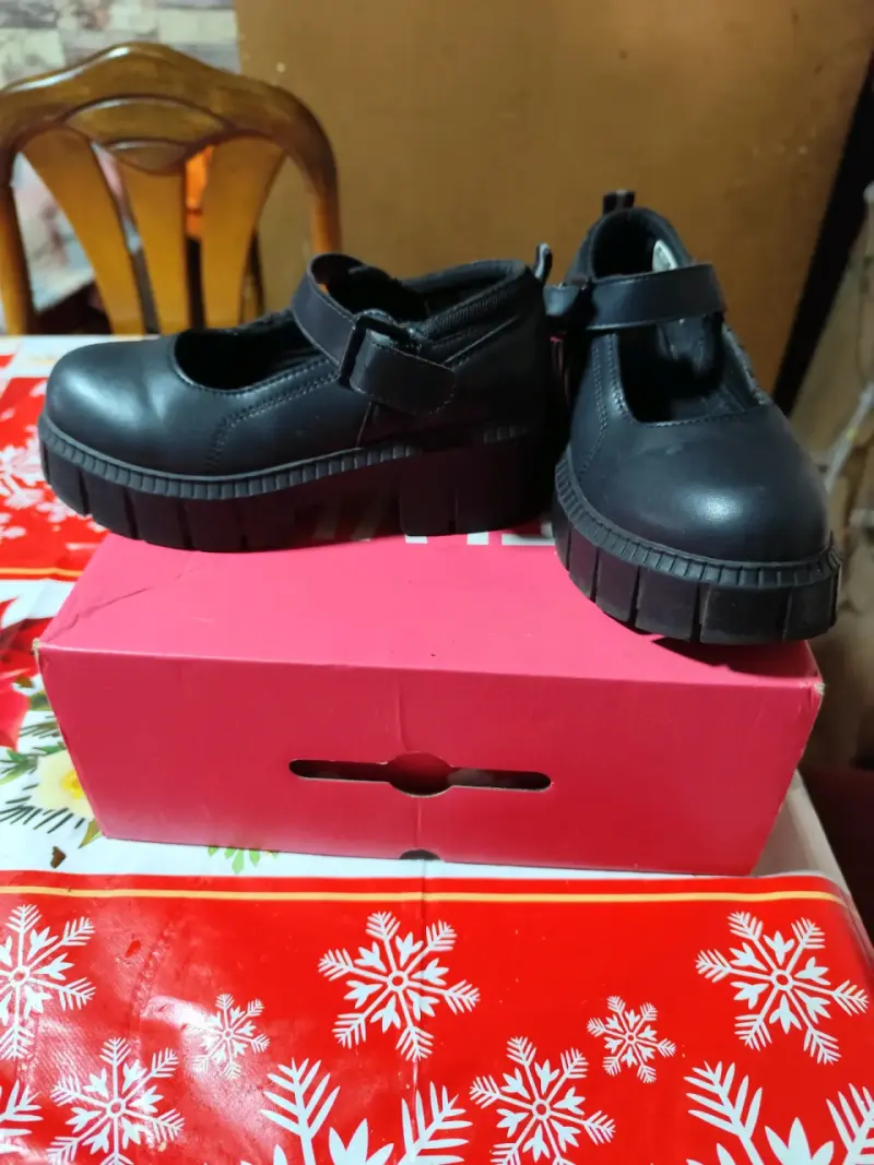 Zapatos de charol negros para mujer - 4