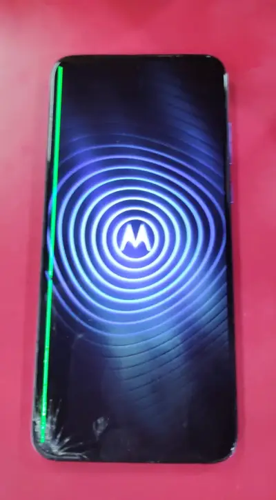 Motorola Edge 30 neo con detalles - miniatura 1