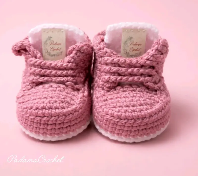 Zapatos de bebé tejidos a crochet - 3