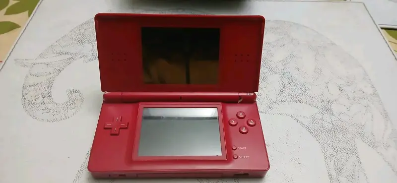 Nintendo DS - 1