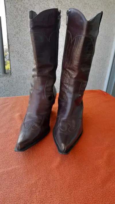 Botas vaqueras de cuero marrón - miniatura 1
