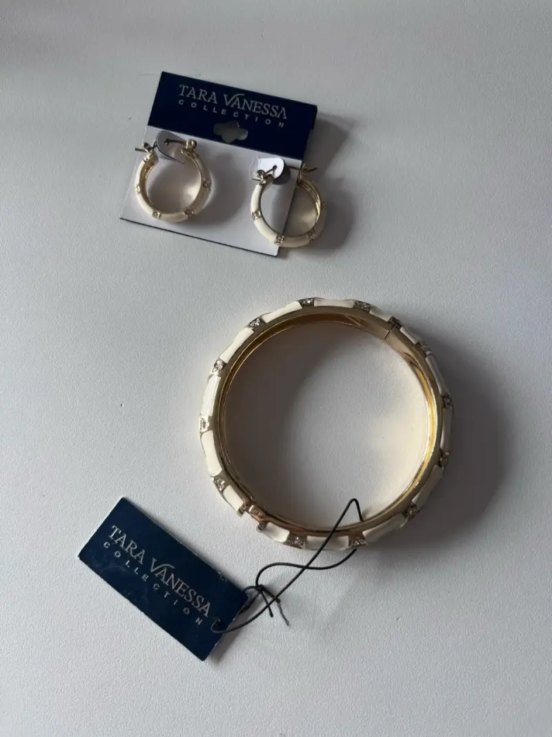 Pulsera y aros Tara Vanessa(precio conversable)