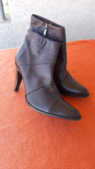 Botines de cuero negros - miniatura 2