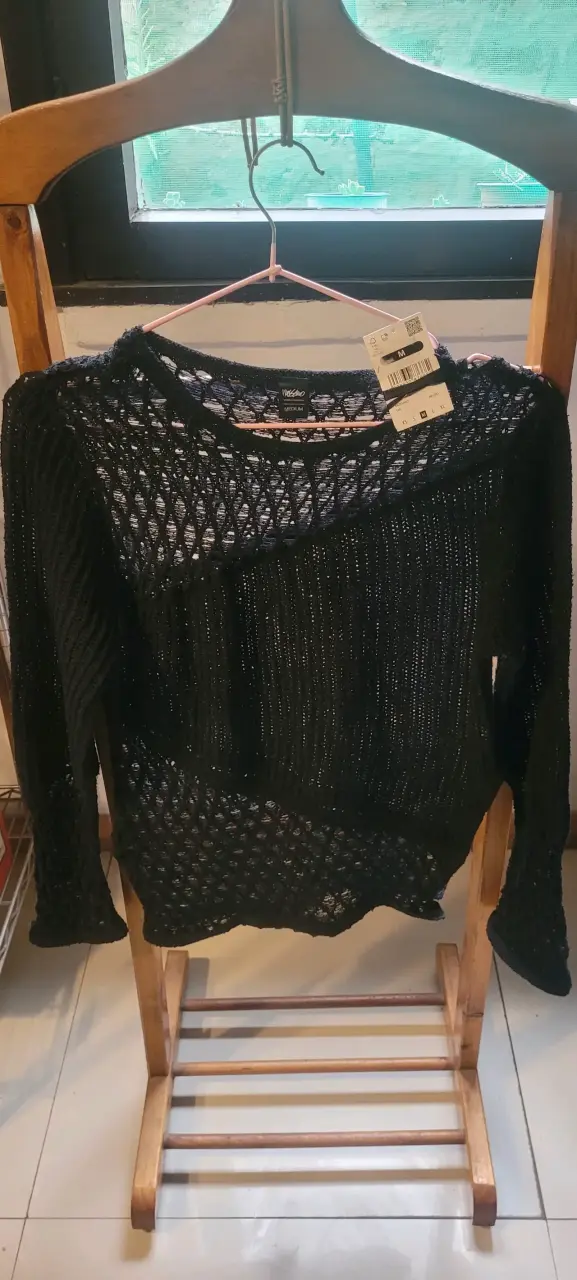 Sweater calado negro - 1