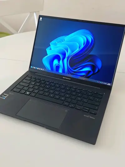 Laptop ASUS ZenBook Ux3404 Intel Core I9-13900h - miniatura 3