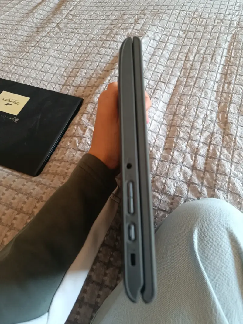 Laptop Lenovo Chromebook usada - 4