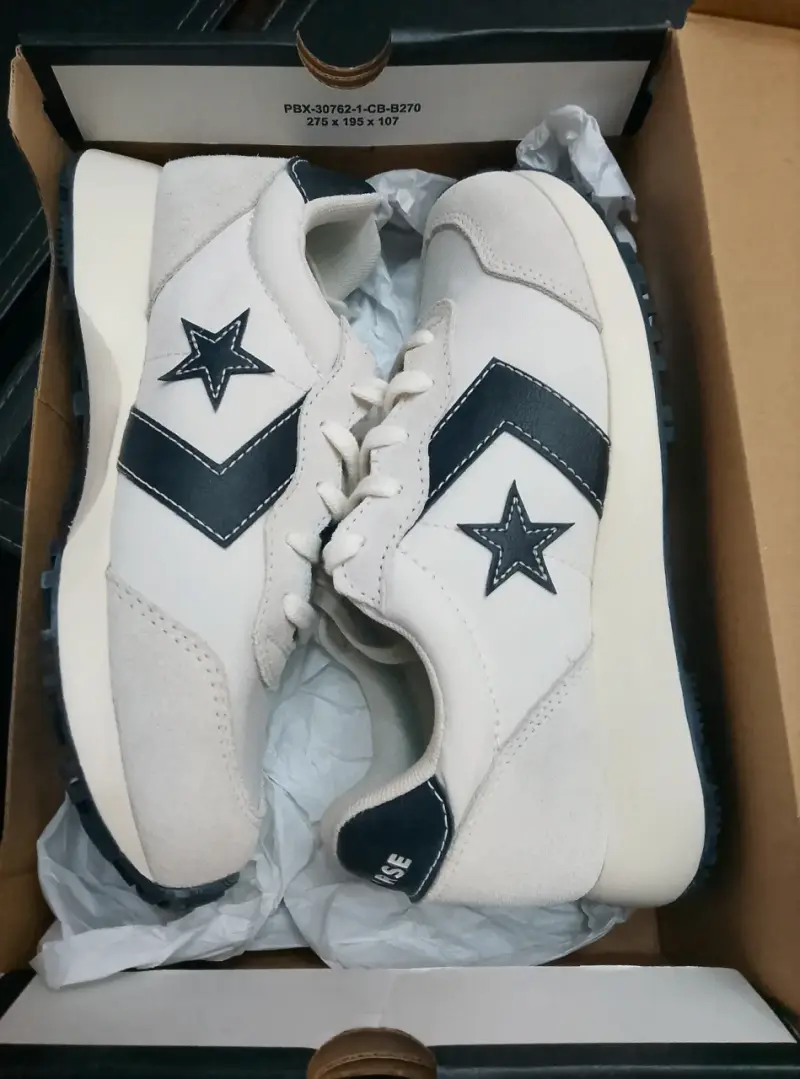 Zapatillas Converse nuevas en caja - 5