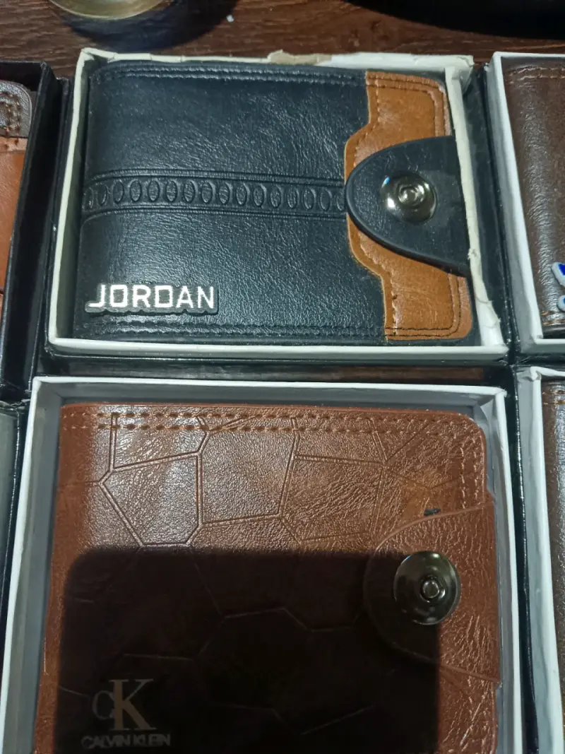 Correas de cuerina varias marcas - 4