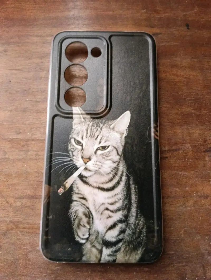 Carcasa de celular con diseño de gato - 1