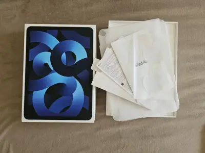 iPad Air 5th 256gb pencil y teclado - miniatura 2