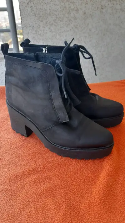 Botines negros de cuero - miniatura 4