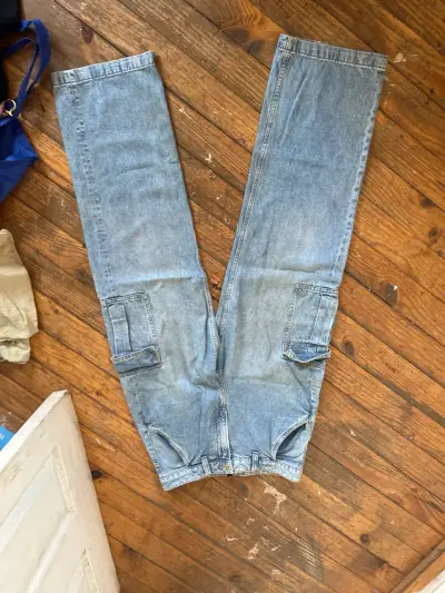 Jeans cargo azul claro - miniatura 1
