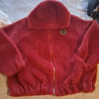 Chaqueta de felpa roja - miniatura 1