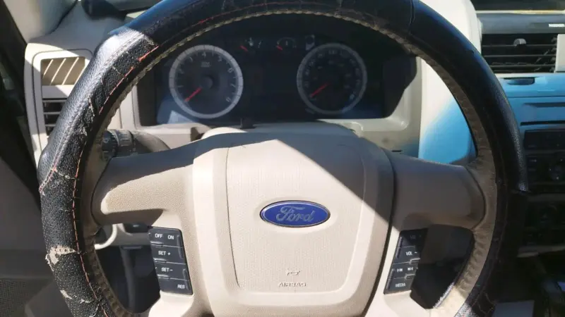 Ford Escape 2010 automática - 4
