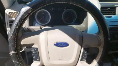 Ford Escape 2010 automática - miniatura 4