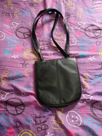 Cartera negra elegante - miniatura 2