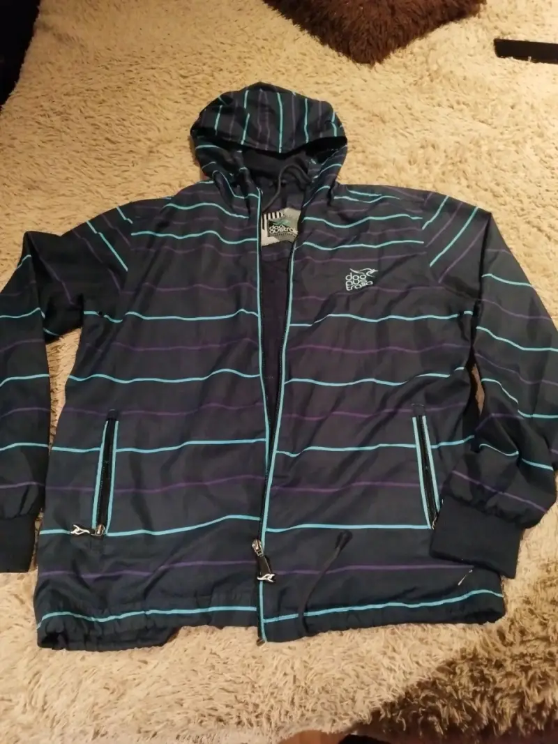 Chaqueta con capucha a rayas - 1