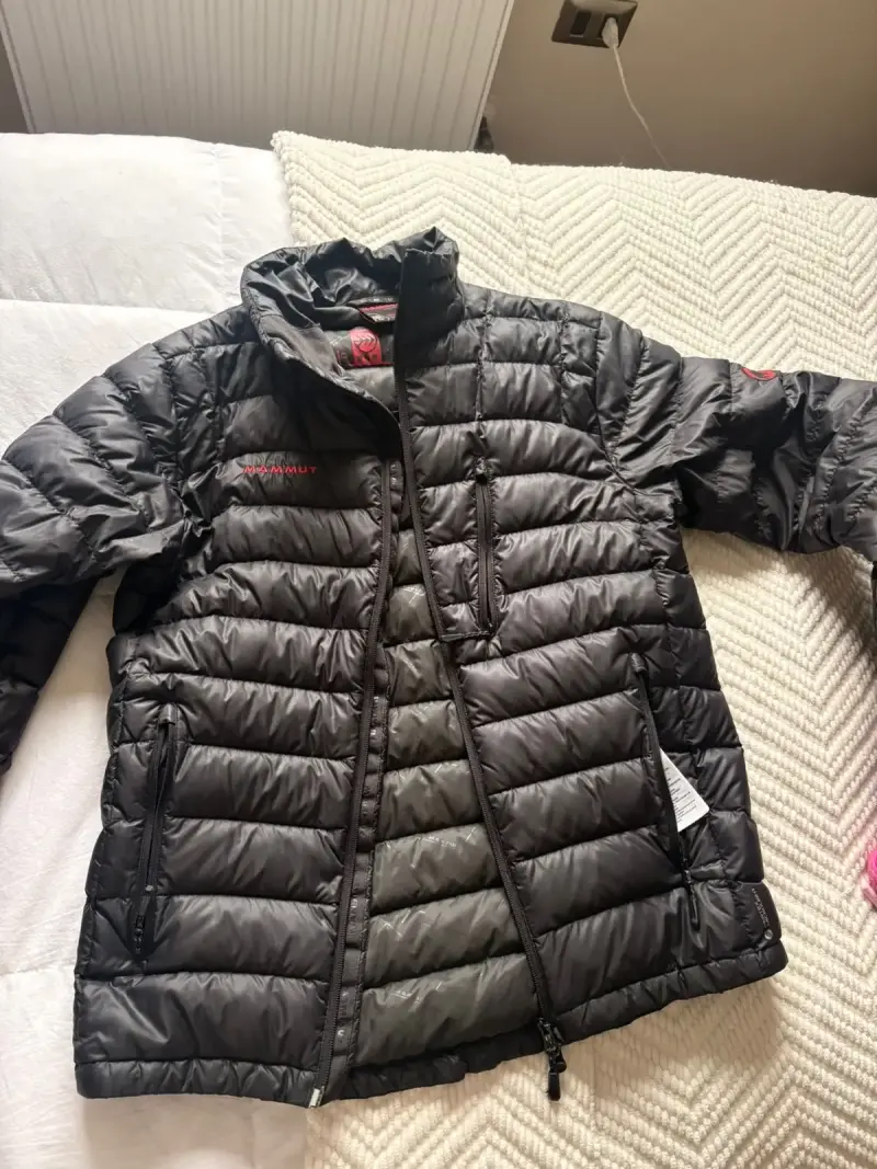 Chaqueta pluma negra Mammut - 1