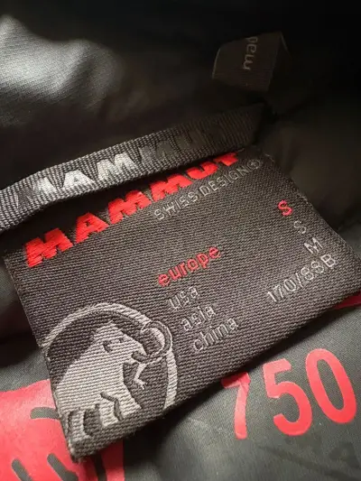 Chaqueta pluma negra Mammut - miniatura 3