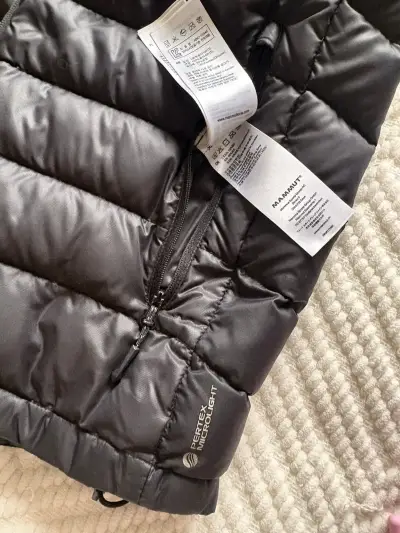 Chaqueta pluma negra Mammut - miniatura 4