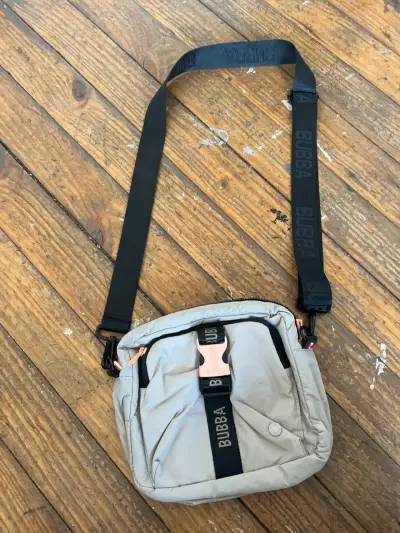 Bandolera Bubba gris con cinturón ajustable - miniatura 1