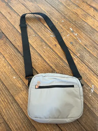 Bandolera Bubba gris con cinturón ajustable - miniatura 2