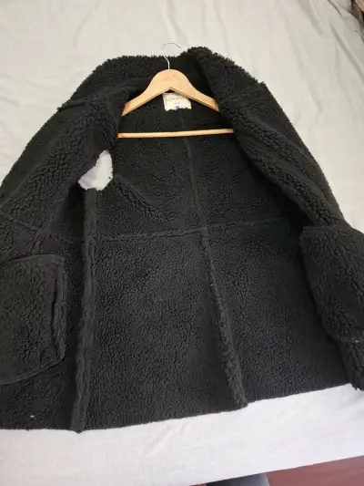 Chaqueta sin mangas negro - miniatura 5