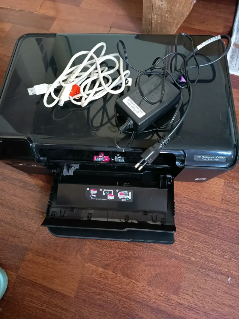 Impresora multifuncional HP - 5