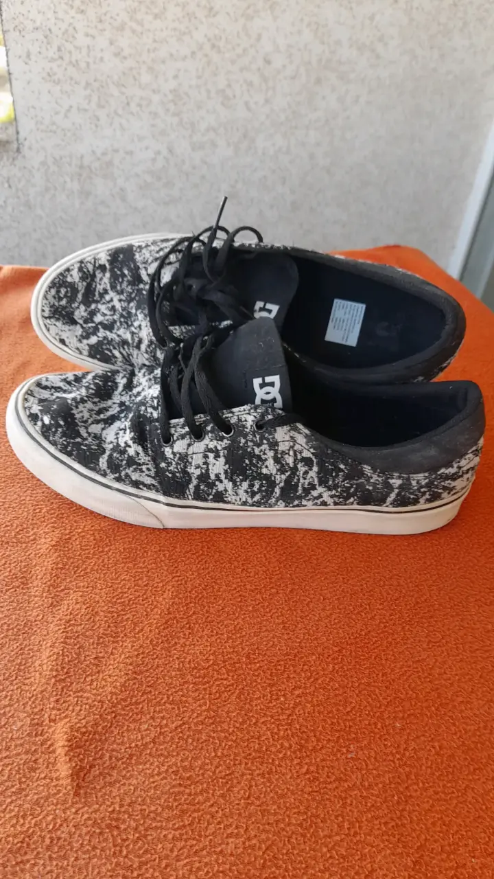 Zapatillas DC negras estampadas - 5